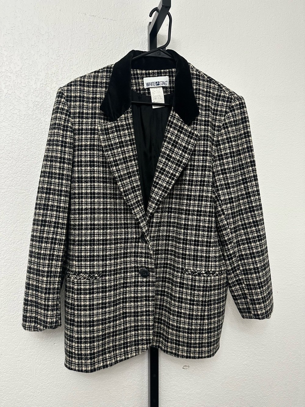White Stag Black & White Plaid Blazer with Velvet Collar
